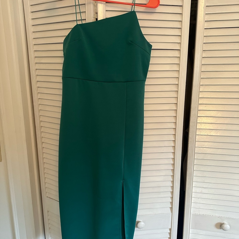 Elegant Green Sleeveless Dress